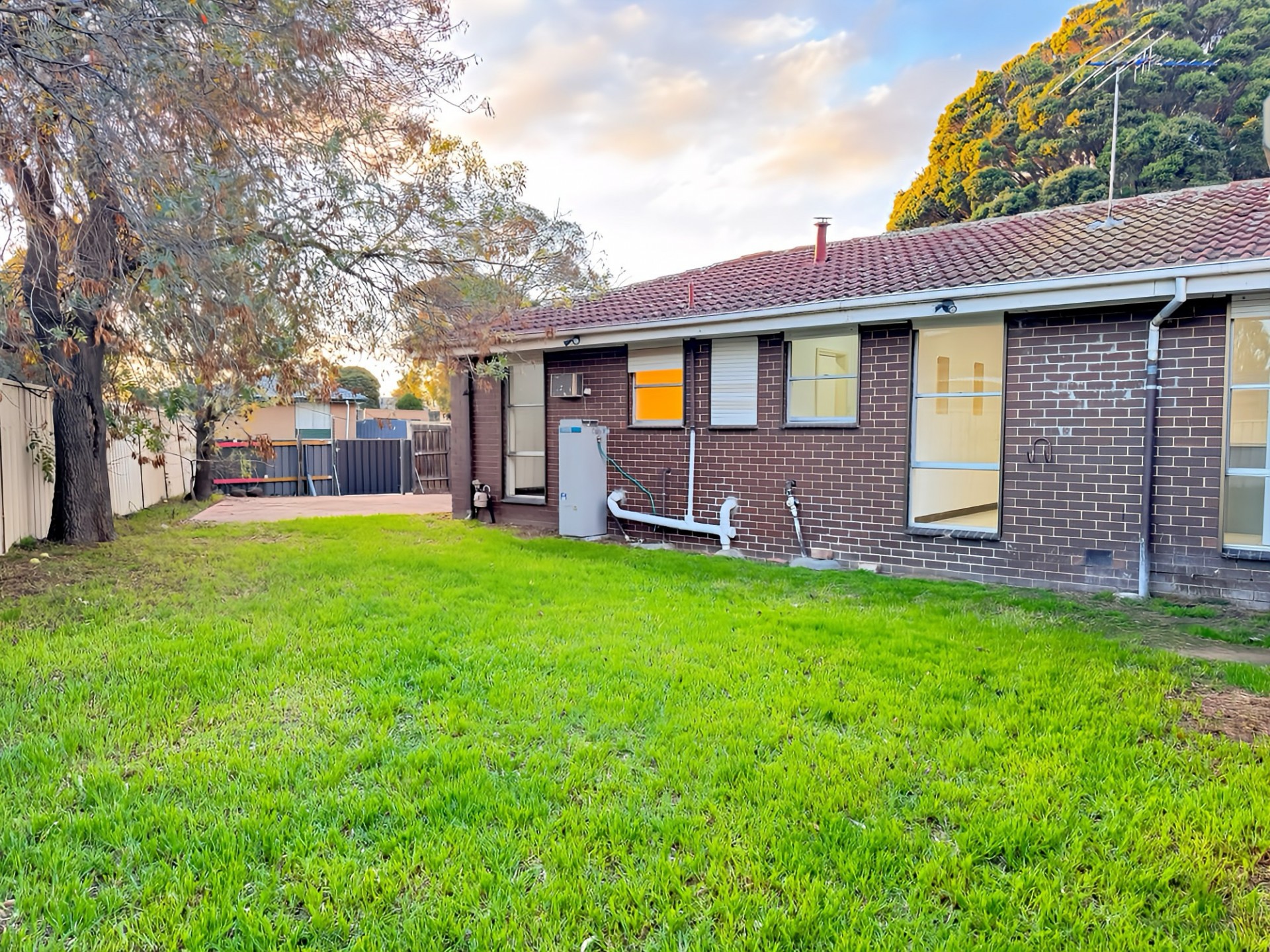 Corner Allotment - Image 3