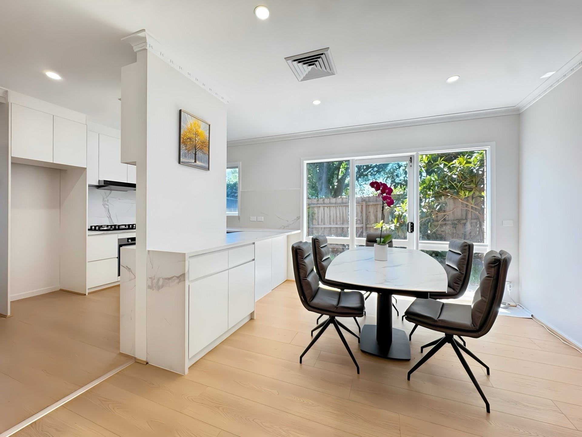 Templestowe Lower Townhouse - Image 4